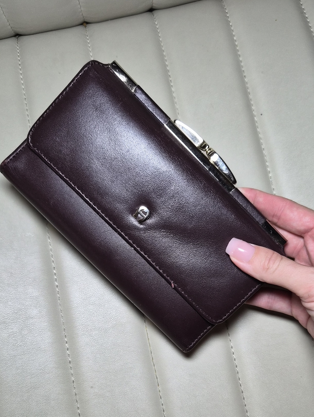 Vintage 70s 80s ETIENNE AIGNER Large Leather Full Sized Wallet Kisslock Clutch